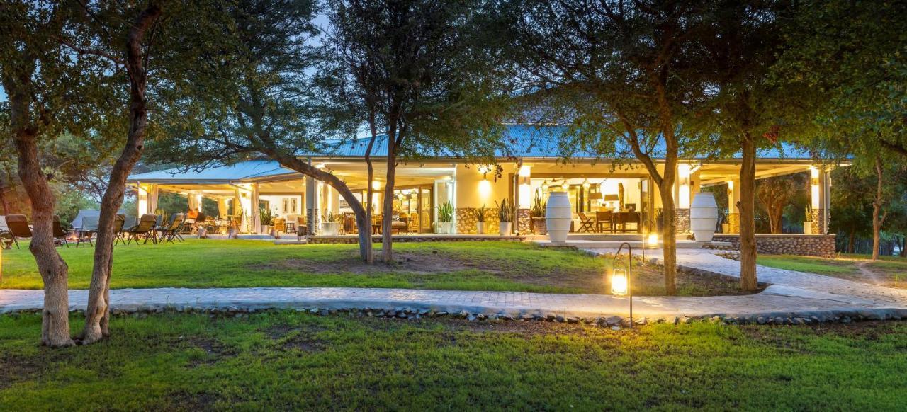 The Mushara Outpost Hotel Mokuti Lodge Exterior photo
